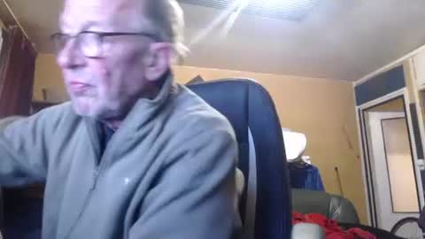 pascal88881 online show from October 2025 11:35:01 AM