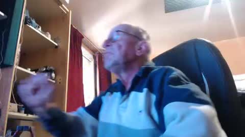 pascal88881 online show from October 2025 08:00:02 AM