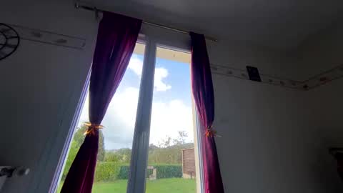 Snapshot of pascalou02 chatting on October 2025 12:14:02 PM pascalou02 online show from October 2025 12:14:02 PM