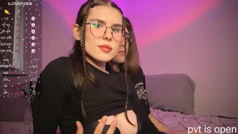 Snapshot of passiondesire_ chatting on October 2025 08:34:02 AM Zoe online show from October 2025 08:34:02 AM