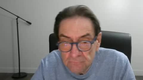 Snapshot of pastelito76 chatting on November 2025 05:34:02 PM Bob online show from November 2025 05:34:02 PM