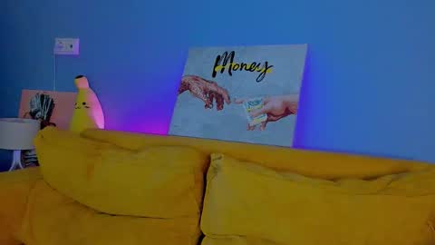 Snapshot of patricia_cox chatting on November 2025 09:20:01 PM Patricia GMT2 Wed-Thu 5-11am Sat-Mon 5-11am online show from November 2025 09:20:01 PM