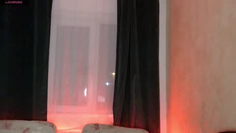   online show from September 2025 09:37:01 PM