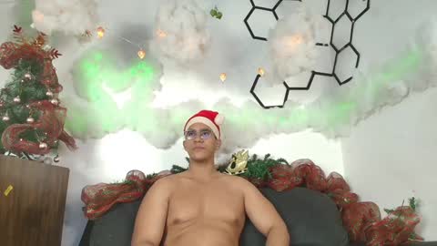 Snapshot of patrick_rose_ chatting on December 2024 11:06:02 AM Patrick Rose online show from December 2024 11:06:02 AM