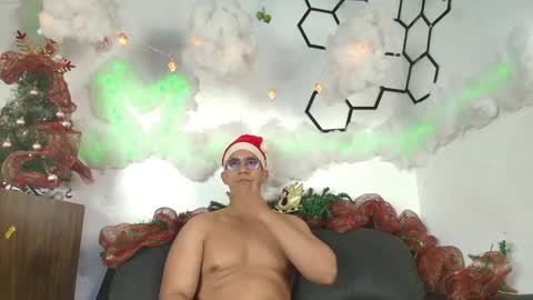 Snapshot of patrick_rose_ chatting on December 2024 11:10:02 AM Patrick Rose online show from December 2024 11:10:02 AM