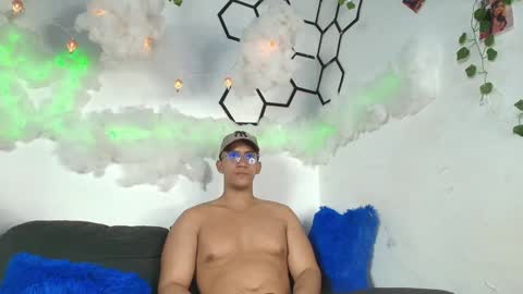 Snapshot of patrick_rose_ chatting on January 2025 11:06:02 AM Patrick Rose online show from January 2025 11:06:02 AM