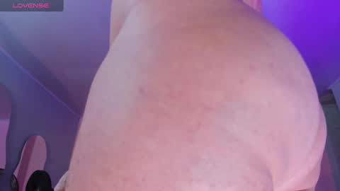 Snapshot of patty_jenkinss chatting on January 2025 03:09:01 AM Hi Pvt open Moans from lovense tell me Fav 113366 Especial level 33 online show from January 2025 03:09:01 AM