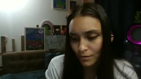 Pau online show from May 2026 05:37:02 AM