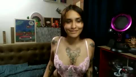 Pau online show from May 2026 11:46:02 PM