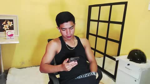 Snapshot of paul968323 chatting on October 2025 08:49:01 AM MrBigPaul online show from October 2025 08:49:01 AM