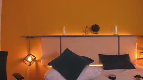 Snapshot of paul_evanss chatting on December 2024 04:05:01 PM Paul online show from December 2024 04:05:01 PM