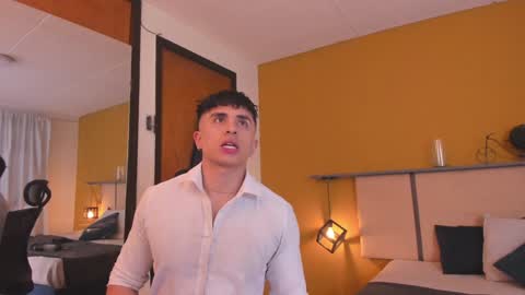 Snapshot of paul_evanss chatting on January 2025 04:11:01 PM Paul online show from January 2025 04:11:01 PM