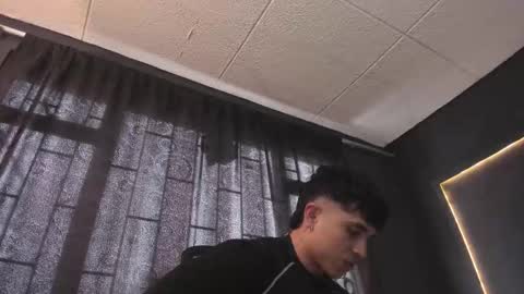 Snapshot of paul_evanss chatting on February 2025 06:26:02 PM Paul online show from February 2025 06:26:02 PM