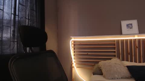 Paul online show from February 2026 01:03:01 PM