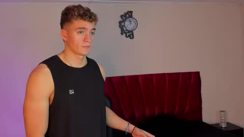 Snapshot of paul_george212 chatting on November 2025 03:34:02 PM Paull George online show from November 2025 03:34:02 PM