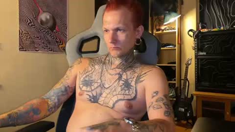 Snapshot of paul_razor chatting on June 2026 03:20:02 PM Paul online show from June 2026 03:20:02 PM