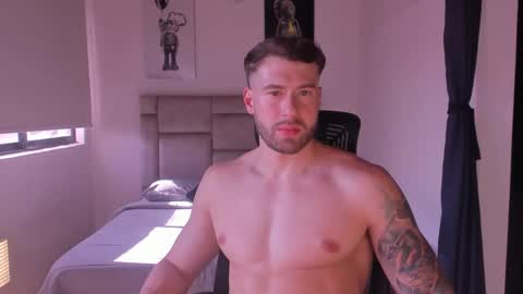 PAUL ROGER online show from February 2025 09:09:01 PM