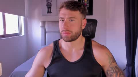 PAUL ROGER online show from March 2025 01:01:01 PM