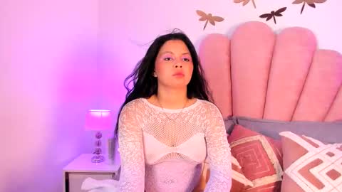 Paula   online show from December 2025 02:17:02 AM