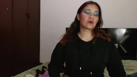 PAULA online show from May 2026 03:01:02 AM