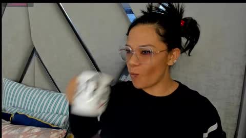 Paula online show from March 2025 09:22:01 PM