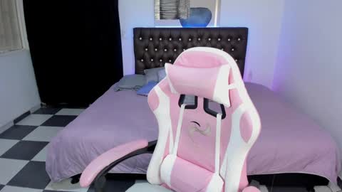 Snapshot of paula_kawaiifu chatting on February 2025 02:02:01 PM CALL ME PAULA online show from February 2025 02:02:01 PM