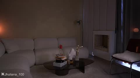 Paula online show from October 2025 02:35:02 PM