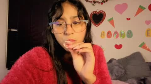 Snapshot of paulacutexs chatting on April 2026 07:45:01 AM Paula online show from April 2026 07:45:01 AM