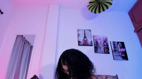 Snapshot of paulete_w chatting on December 2025 01:18:02 PM Pau online show from December 2025 01:18:02 PM