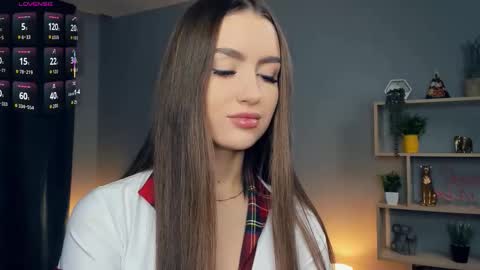 Eva online show from October 2025 07:12:01 PM