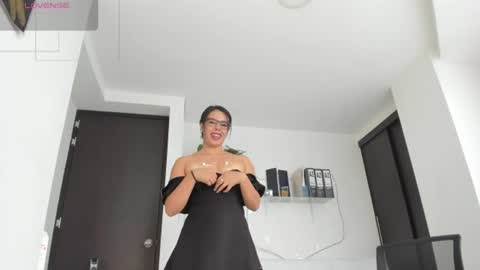 Snapshot of paulina_dossantos chatting on July 2026 07:31:01 PM paulina online show from July 2026 07:31:01 PM