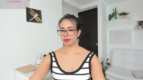 Snapshot of paulina_dossantos chatting on July 2026 06:51:02 PM paulina online show from July 2026 06:51:02 PM
