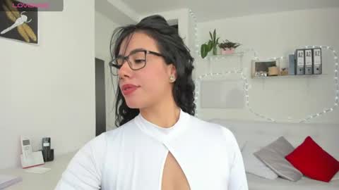 Snapshot of paulina_dossantos chatting on August 2026 08:11:02 PM paulina online show from August 2026 08:11:02 PM