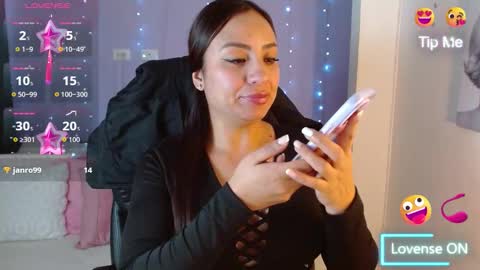 paulina online show from December 2025 04:16:01 PM