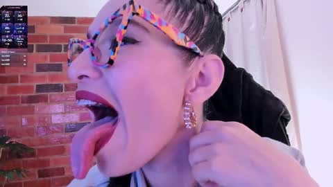 Paulina online show from January 2025 12:38:01 AM