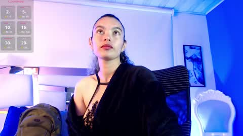 Paulina online show from March 2025 12:09:01 PM