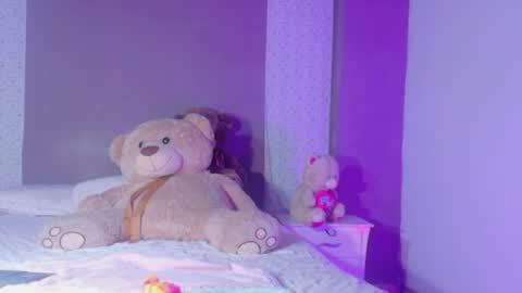 paulina online show from February 2026 06:11:01 PM