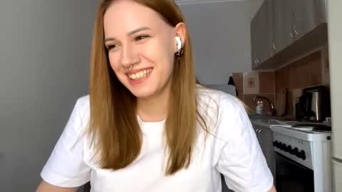 Sonya online show from December 2025 08:08:02 AM