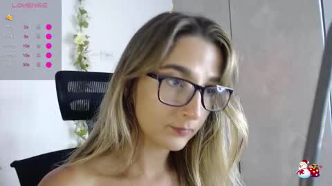 Snapshot of paulirose chatting on February 2026 08:02:02 PM paulirose online show from February 2026 08:02:02 PM