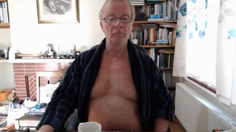 Hi Im Paul online show from February 2026 01:53:02 PM