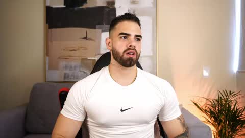 Paul Phoenix online show from April 2026 09:40:02 PM