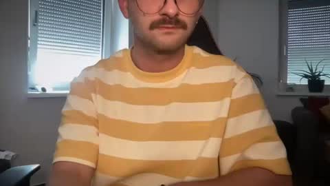 Snapshot of paulsimpsn chatting on July 2026 12:11:01 PM love bush online show from July 2026 12:11:01 PM