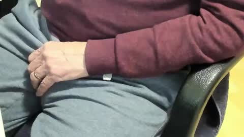 Snapshot of paultje7171 chatting on February 2025 06:19:01 PM Paul online show from February 2025 06:19:01 PM