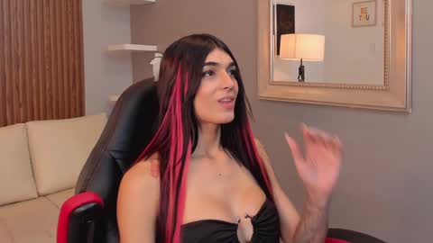 Pauly online show from December 2024 07:25:02 PM