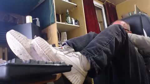 Snapshot of pc8474408 chatting on May 2026 12:05:01 AM pc8474408 online show from May 2026 12:05:01 AM