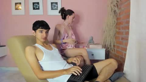 Snapshot of peach_tyron chatting on January 2025 12:55:01 PM peach tyron online show from January 2025 12:55:01 PM