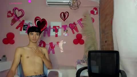 Snapshot of peach_tyron chatting on February 2025 05:07:01 PM peach tyron online show from February 2025 05:07:01 PM