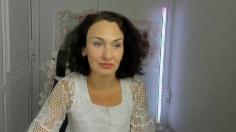 Snapshot of peachboomm chatting on June 2026 06:07:01 AM Christina online show from June 2026 06:07:01 AM