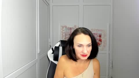 Snapshot of peachboomm chatting on July 2026 12:21:02 PM Christina online show from July 2026 12:21:02 PM