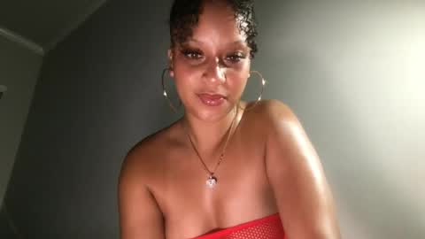 Snapshot of peachessinclair chatting on August 2026 03:20:01 AM peachessinclair online show from August 2026 03:20:01 AM